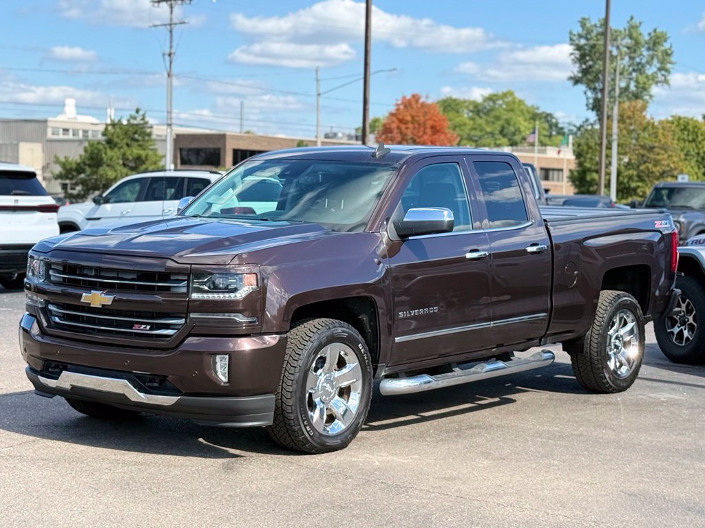 Used 2016 Chevrolet Silverado 1500 LTZ Z71 w/ LTZ Plus Package AWD/4WD image 41