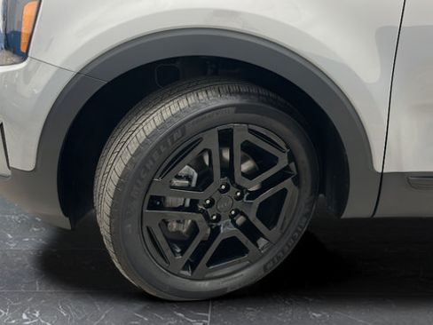 Used 2025 Kia Telluride SX Prestige X-Line AWD/4WD image 30