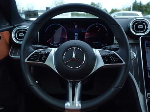 Used 2022 Mercedes-Benz C 300 C 300 4MATIC Sedan image 17