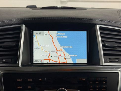 Used 2014 Mercedes-Benz GL 450 4MATIC image 29