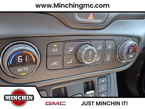 Certified 2021 GMC Terrain SLE w/ Driver Convenience Package AWD/4WD image 16