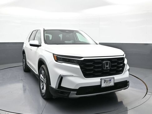 Used 2023 Honda Pilot EX-L image 3