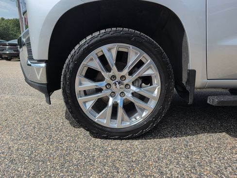 Used 2019 Chevrolet Silverado 1500 LT w/ All-Star Edition AWD/4WD image 32