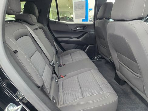 Certified 2025 Chevrolet Equinox LT w/ Safety and Technology Package image 9