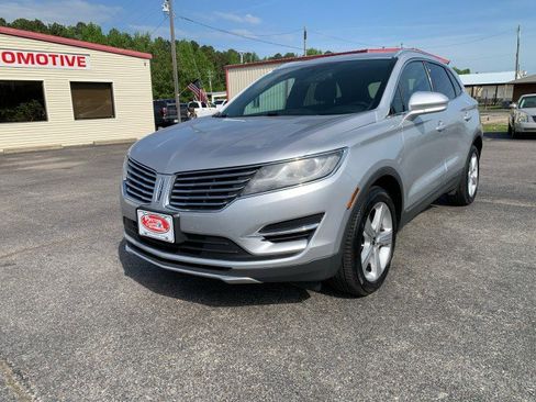 Used 2017 Lincoln MKC Premiere image 6