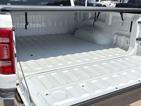 Used 2024 RAM 1500 Laramie AWD/4WD image 23