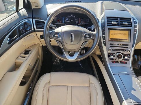 Used 2019 Lincoln MKZ Reserve w/ Reserve Plus Package image 9