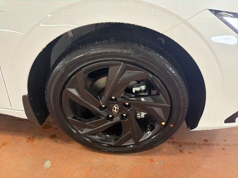 New 2026 Hyundai Elantra SEL Sport Premium FWD image 10