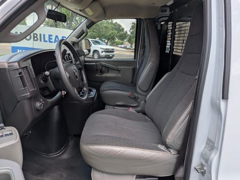 Used 2024 Chevrolet Express 2500 w/ Driver Convenience Package RWD image 7