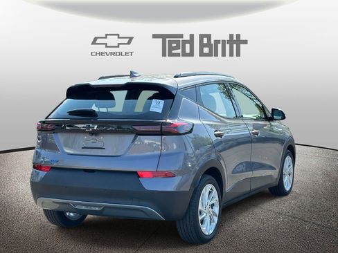 Certified 2023 Chevrolet Bolt EUV LT w/ Driver Confidence Package FWD image 4