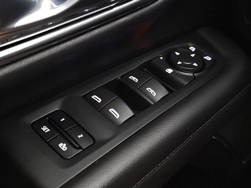 Used 2021 Chevrolet Tahoe Z71 AWD/4WD image 27