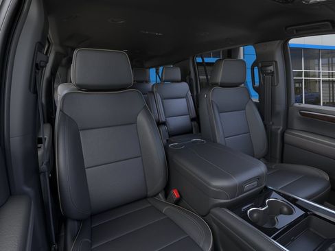 New 2026 Chevrolet Suburban Premier RWD image 19