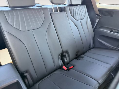 Used 2025 Hyundai Palisade Limited AWD/4WD image 18