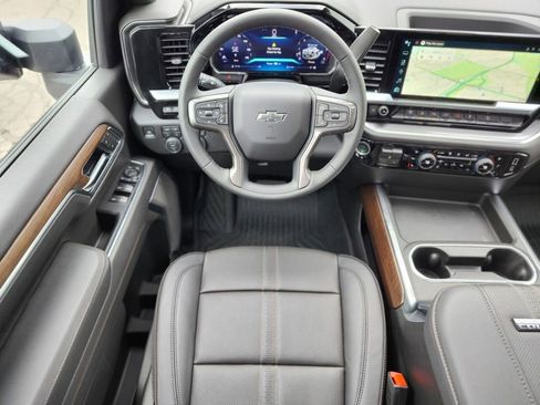 New 2026 Chevrolet Silverado 2500 High Country w/ Midnight Edition AWD/4WD image 11