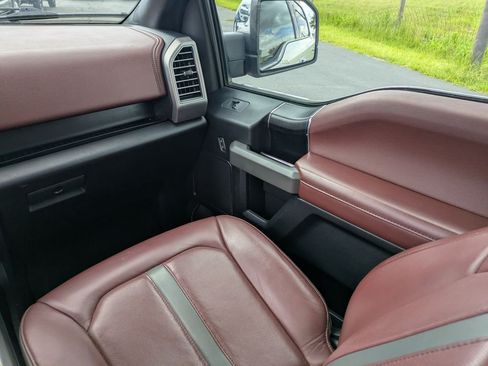 Used 2019 Ford F150 Platinum w/ Equipment Group 701A Luxury AWD/4WD image 18