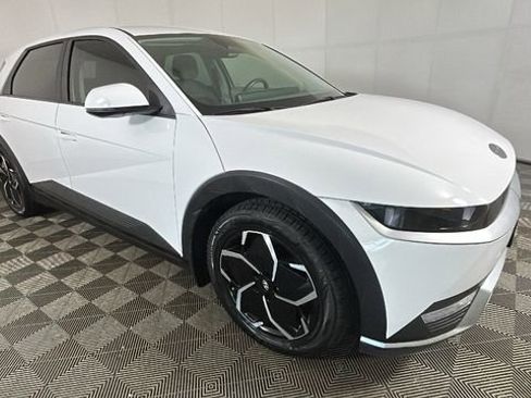 Used 2024 Hyundai Ioniq 5 SEL RWD image 31