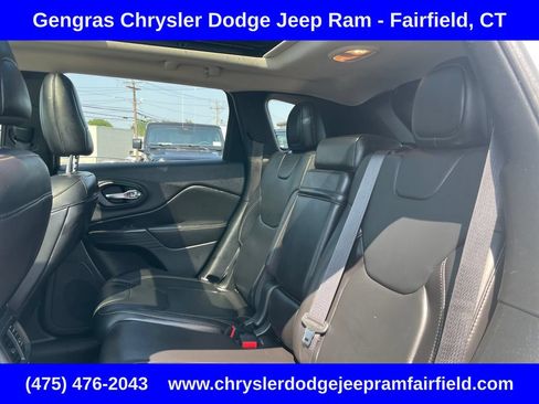 Used 2017 Jeep Cherokee High Altitude AWD/4WD image 39