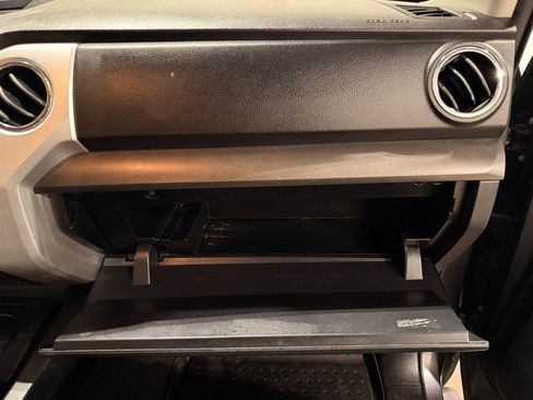 Used 2019 Toyota Tundra SR5 w/ SR5 Upgrade Package image 30