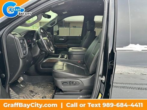 Used 2020 Chevrolet Silverado 2500 High Country w/ Technology Package image 9