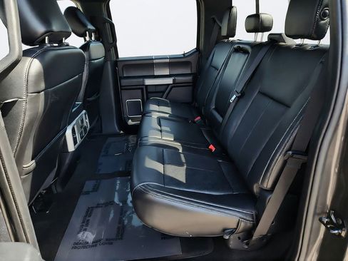 Used 2019 Ford F150 Lariat w/ Equipment Group 502A Luxury AWD/4WD image 24