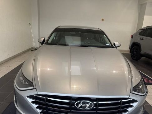 Used 2021 Hyundai Sonata SE FWD image 3