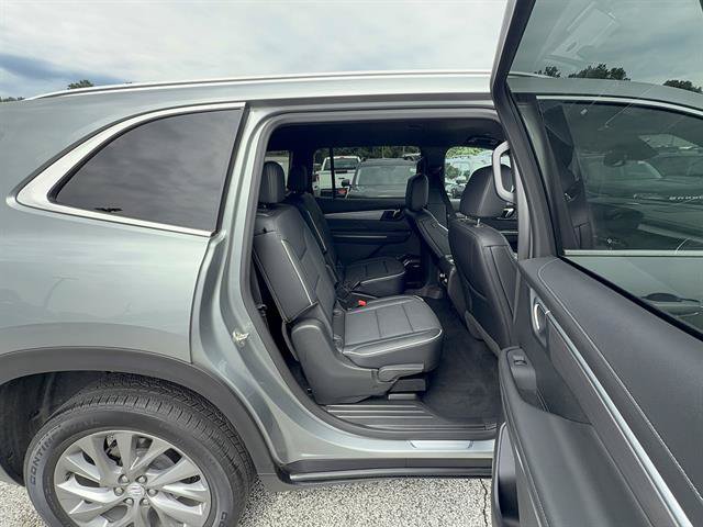 Used 2026 Buick Enclave Preferred AWD/4WD image 23