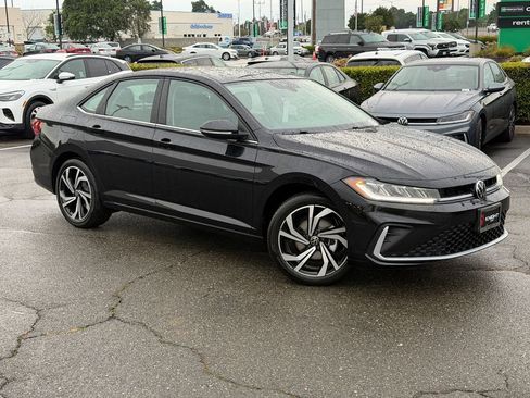 New 2026 Volkswagen Jetta SEL FWD image 3