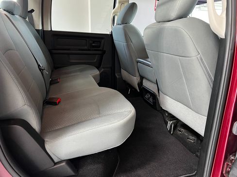 Used 2019 RAM 1500 Express w/ Wheel & Sound Group AWD/4WD image 23