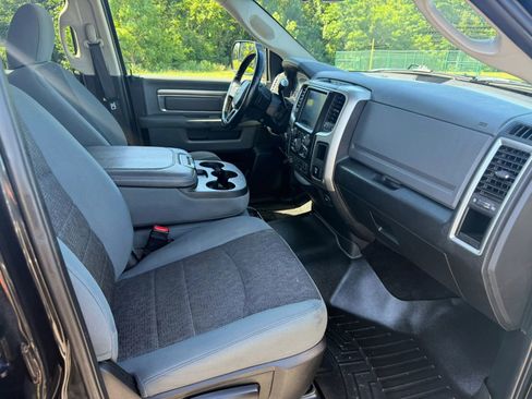 Used 2017 RAM 2500 Big Horn w/ Sport Appearance Group AWD/4WD image 13