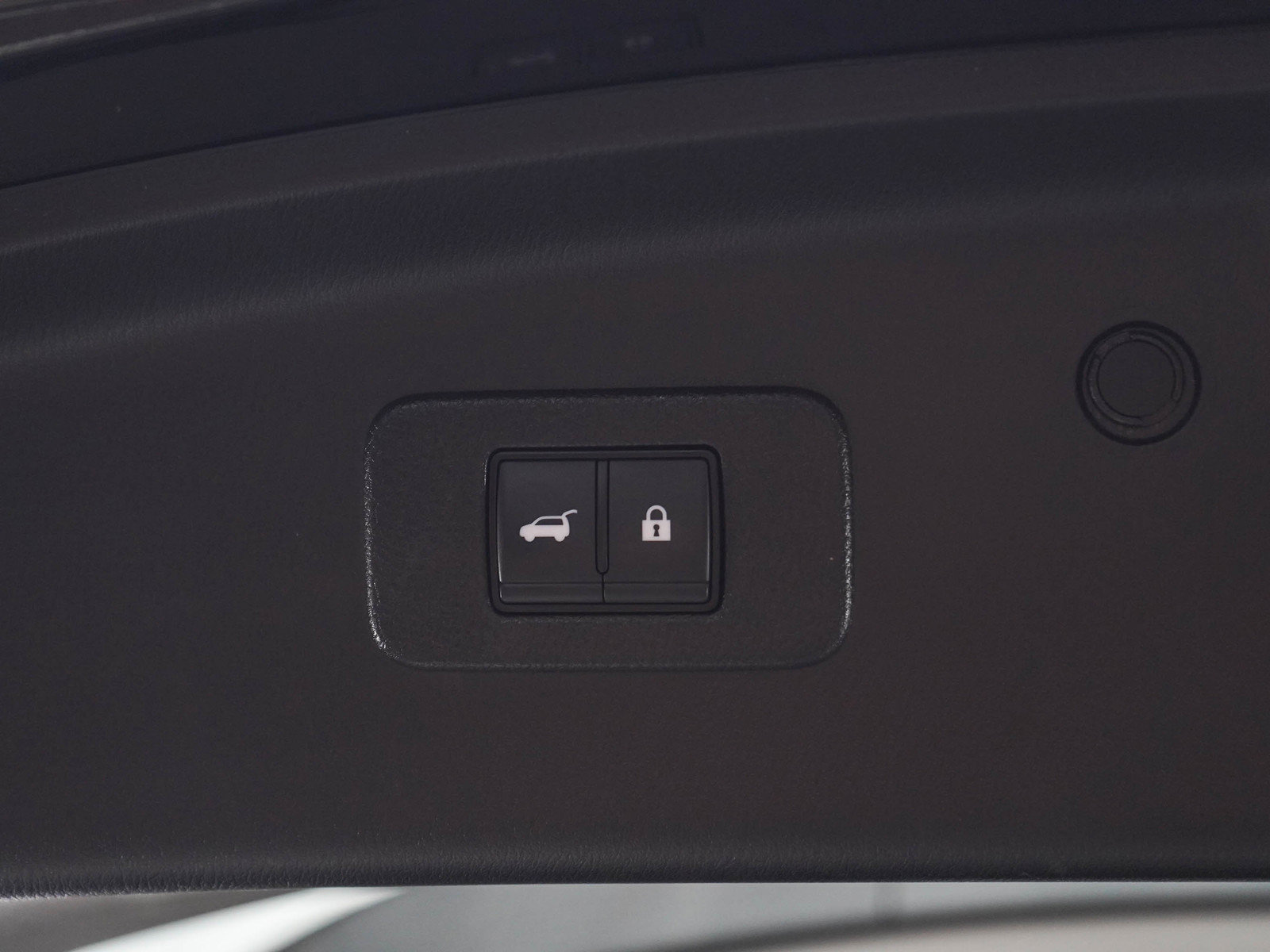 Used 2023 Nissan Armada SL w/ Cargo Package AWD/4WD image 19