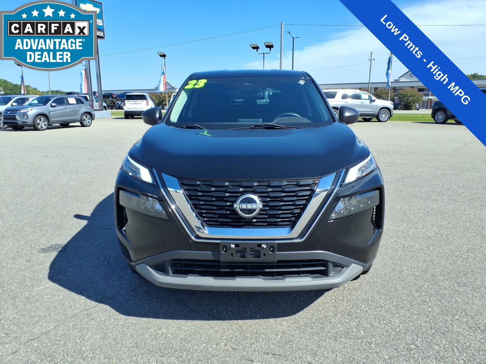 Used 2023 Nissan Rogue S AWD/4WD image 8
