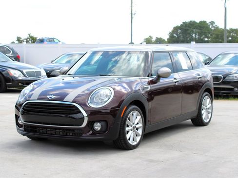 Used 2016 MINI Cooper Clubman image 3