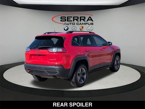 Used 2019 Jeep Cherokee Trailhawk w/ Cold Weather Group image 13