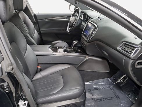 Used 2019 Maserati Ghibli RWD image 30