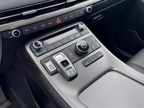 Certified 2024 Hyundai Palisade SEL FWD image 26
