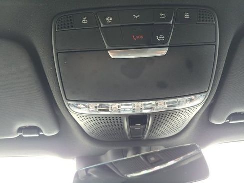 Used 2021 Mercedes-Benz GLC 300 4MATIC image 18