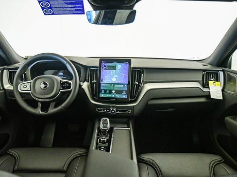 New 2026 Volvo XC60 T8 Ultra w/ Climate Package AWD/4WD image 14