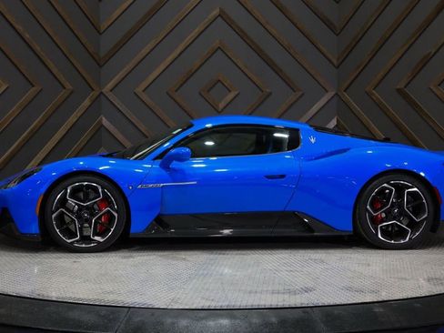 Used 2023 Maserati MC20 Coupe image 3