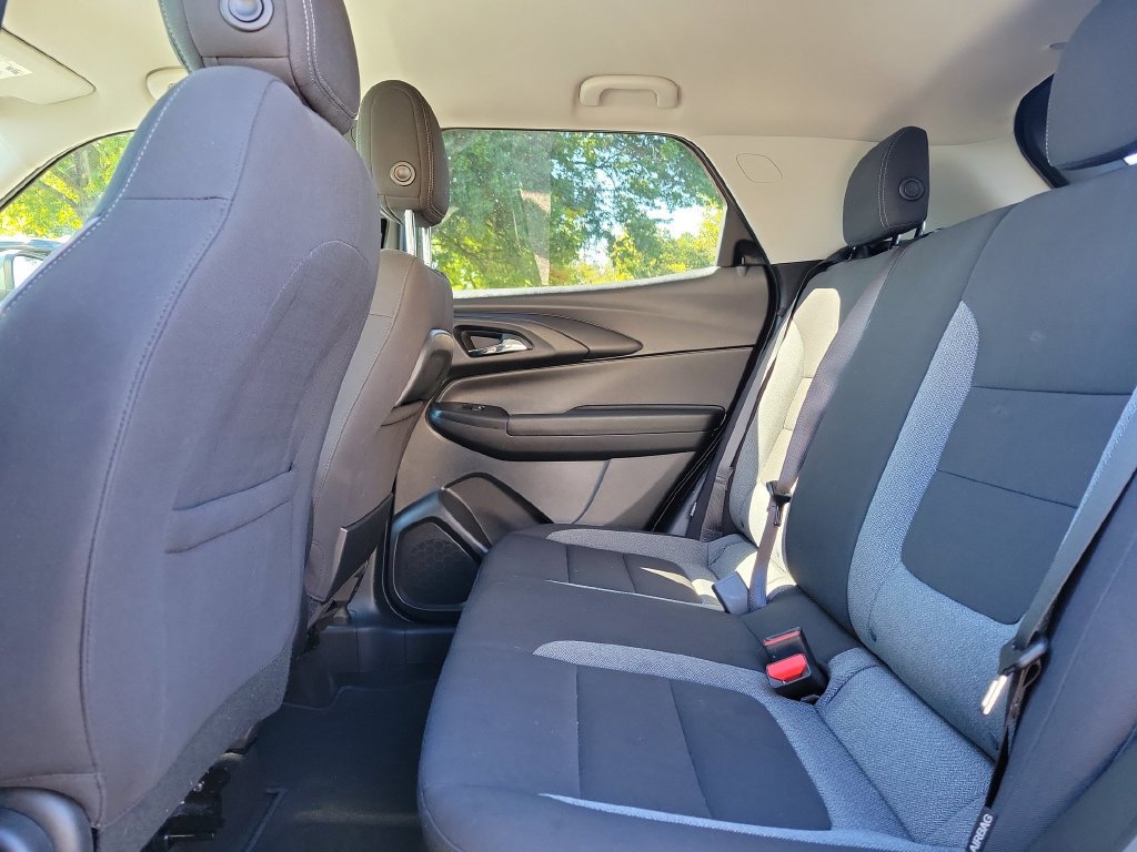 Used 2025 Chevrolet TrailBlazer LT FWD image 17