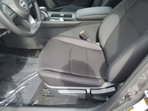 New 2025 Nissan Sentra S image 13