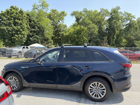 Used 2024 MAZDA CX-90 Plug-In Hybrid w/ Preferred AWD/4WD image 2