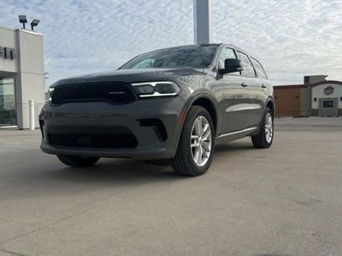 Used 2024 Dodge Durango GT image 1