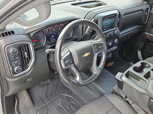 Used 2022 Chevrolet Silverado 1500 LT AWD/4WD image 16