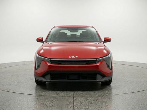 Used 2025 Kia K4 FWD image 2