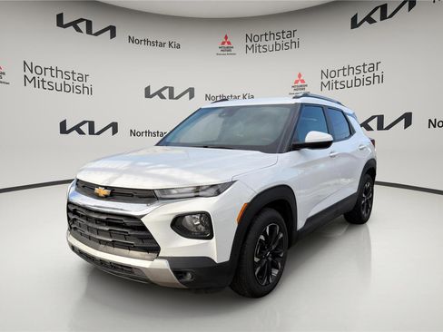 Used 2022 Chevrolet TrailBlazer LT w/ Driver Confidence Package image 1