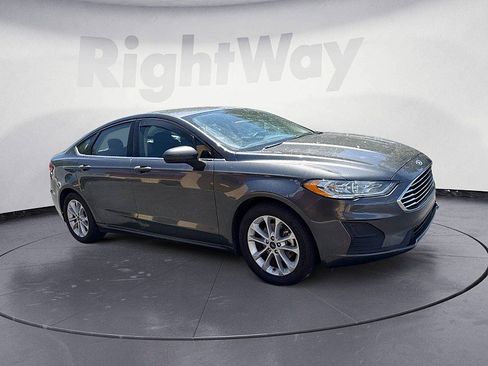 Used 2020 Ford Fusion SE FWD image 7