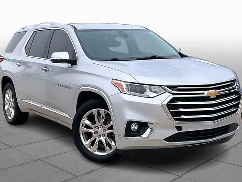 Used 2021 Chevrolet Traverse High Country image 4