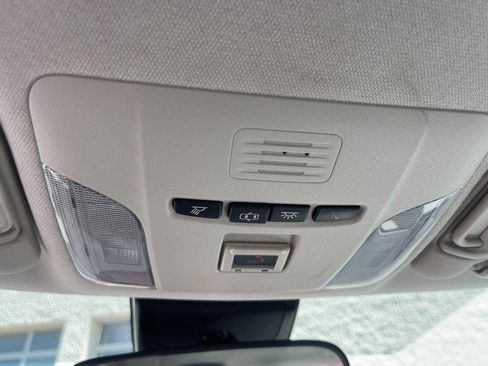 Used 2022 Toyota Corolla LE FWD image 21