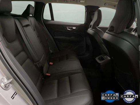 Used 2025 Volvo V60 B5 Cross Country Plus image 76