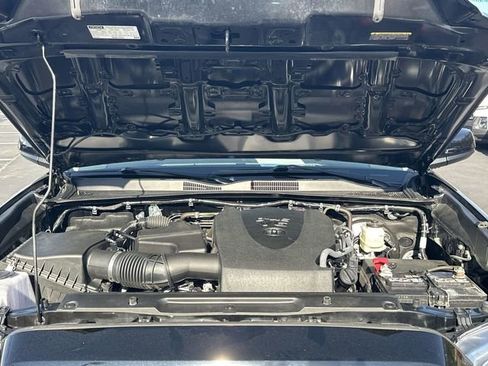 Used 2022 Toyota Tacoma SR5 AWD/4WD image 26